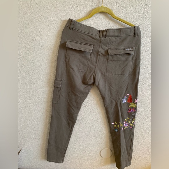 Matilda Jane Olive Floral Embroidered Pants 🌴 - Picture 4 of 15